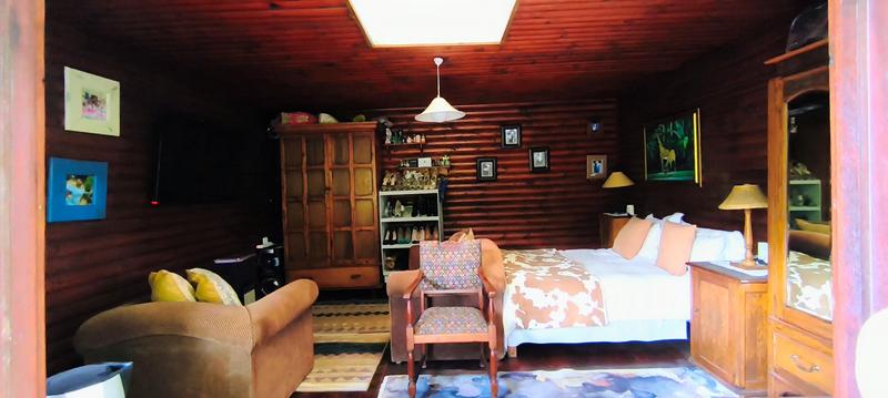 6 Bedroom Property for Sale in Kraaibosch Western Cape